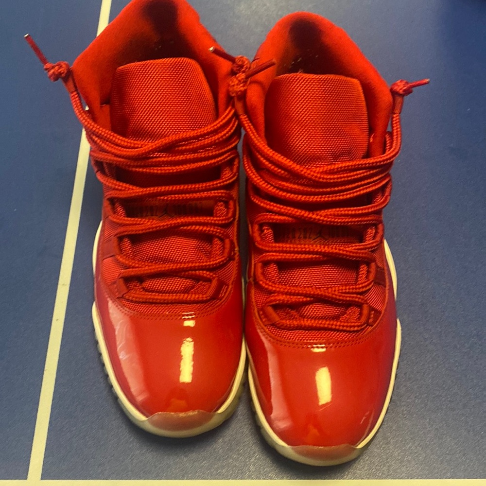 Air Jordan 11 win like 96 with no box